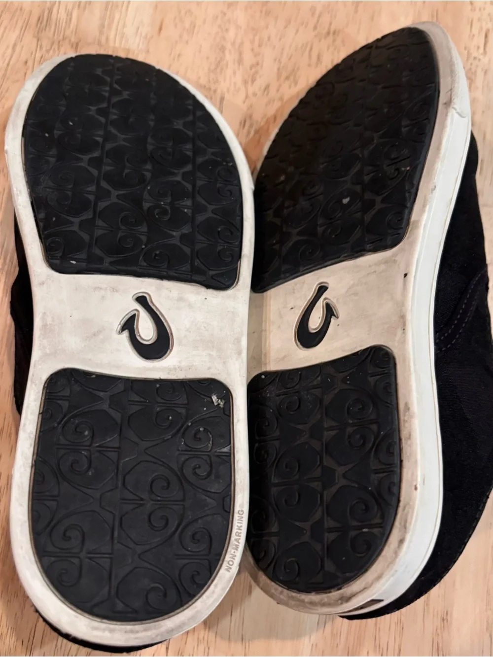 OluKai Pehuea Pa’i Ke Au Camo Slip On Sneakers Lava Rock Women’s Size 7